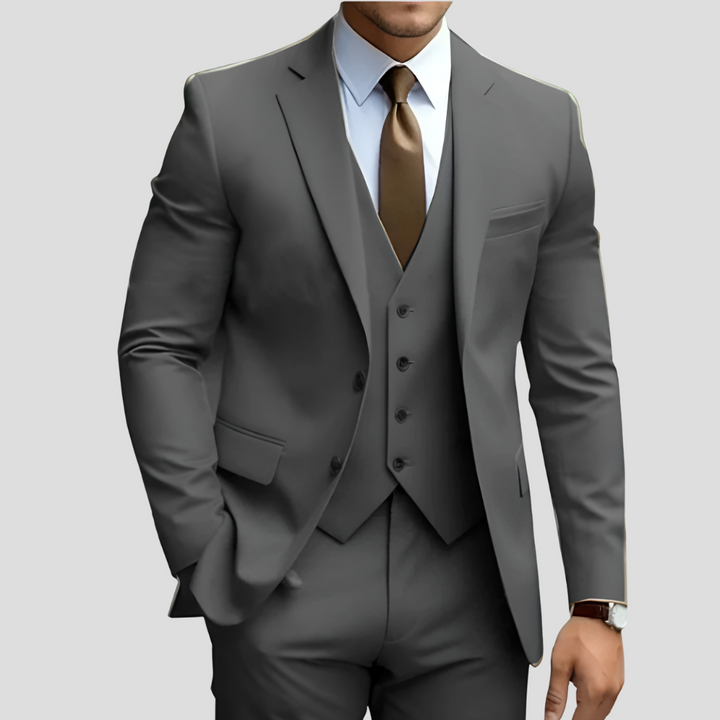 Elegant men's suit, 3 pieces, beige, slim fit