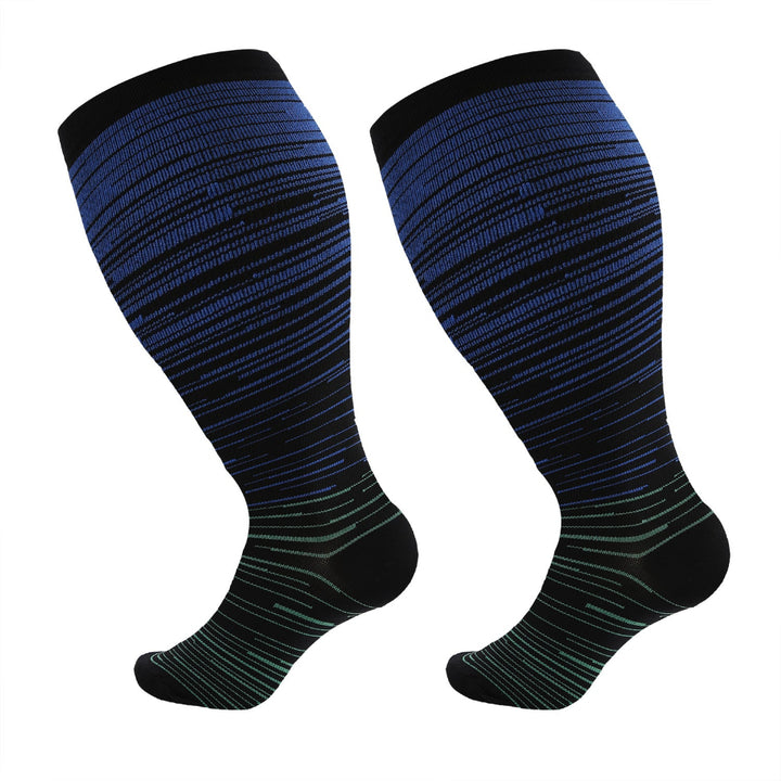 Travel socks with graduated compression