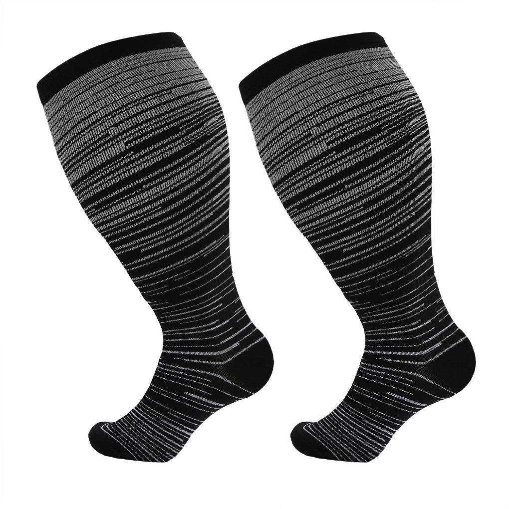Travel socks with graduated compression