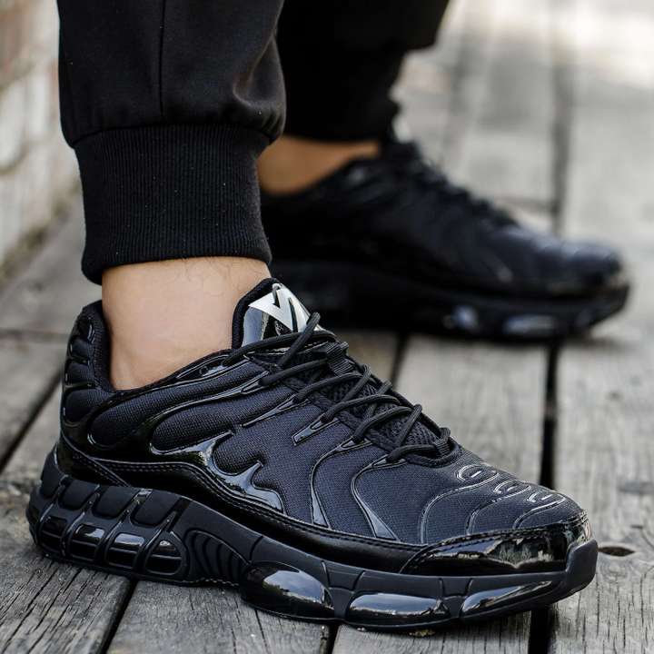 Men's safety shoes with steel toe cap