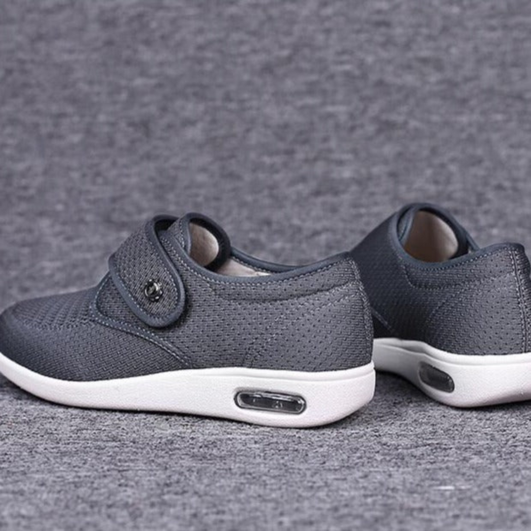 Wide diabetic shoes for women