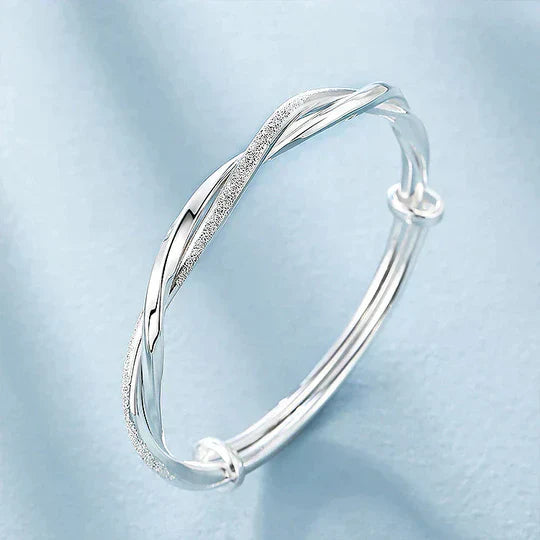 Pulsera de plata retorcida