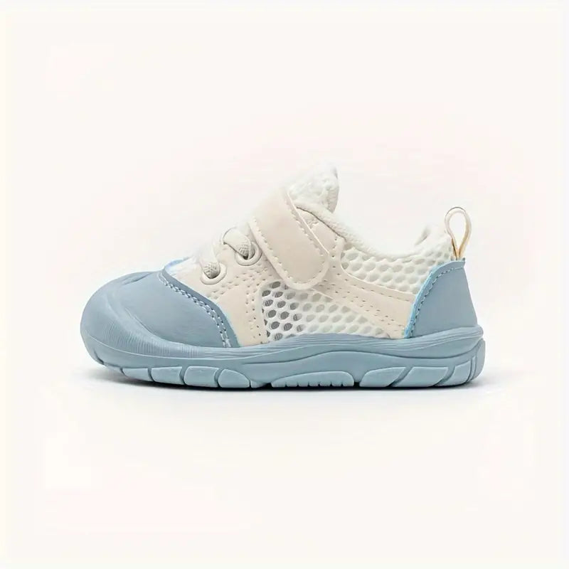 Scarpe da ginnastica per bambini a piedi nudi