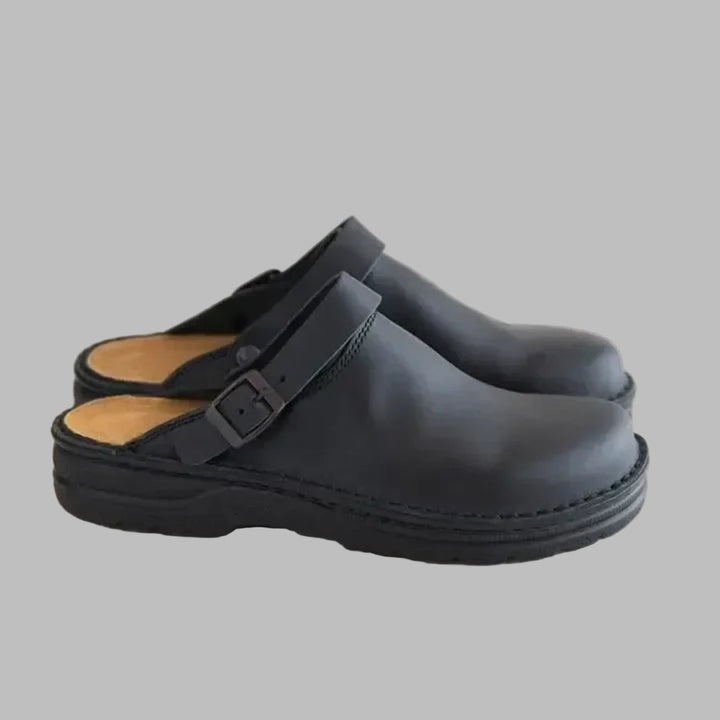 Men's slip-on clogs