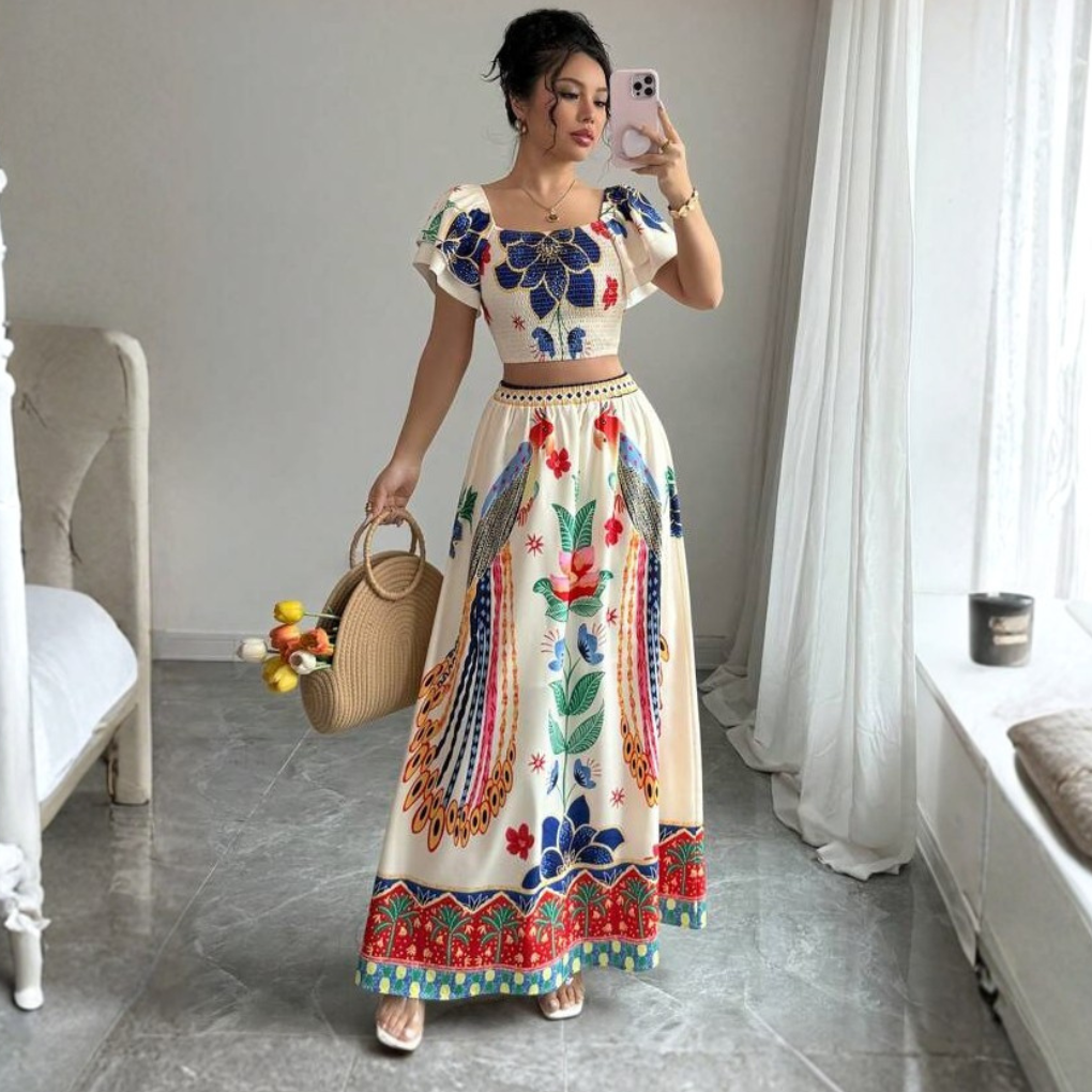 Completo da donna alla moda per le feste