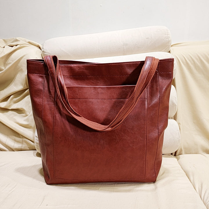 Elegant soft leather handbag for women