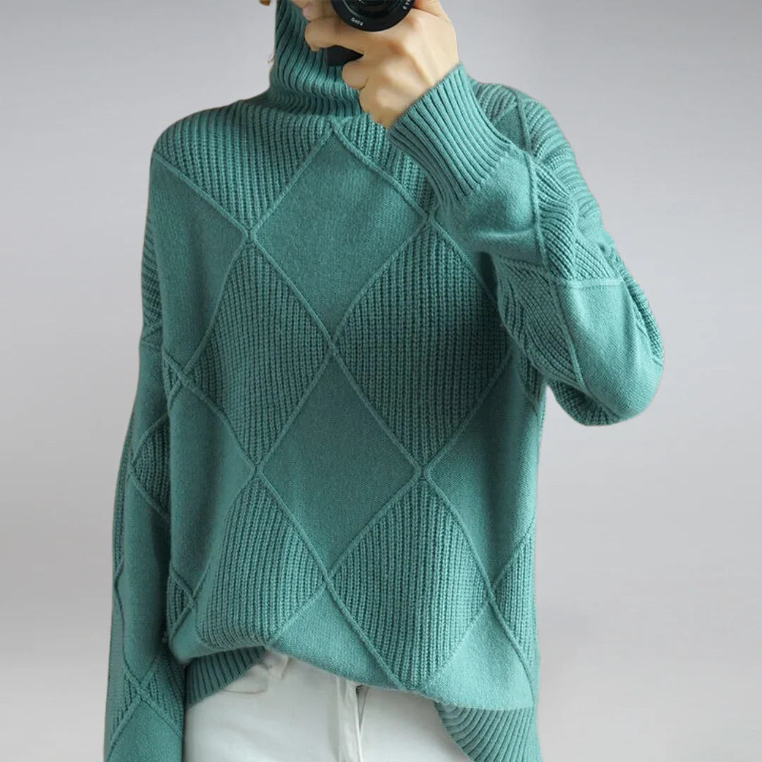 Maglione dolcevita da donna: maglia morbida al tatto con fascino classico