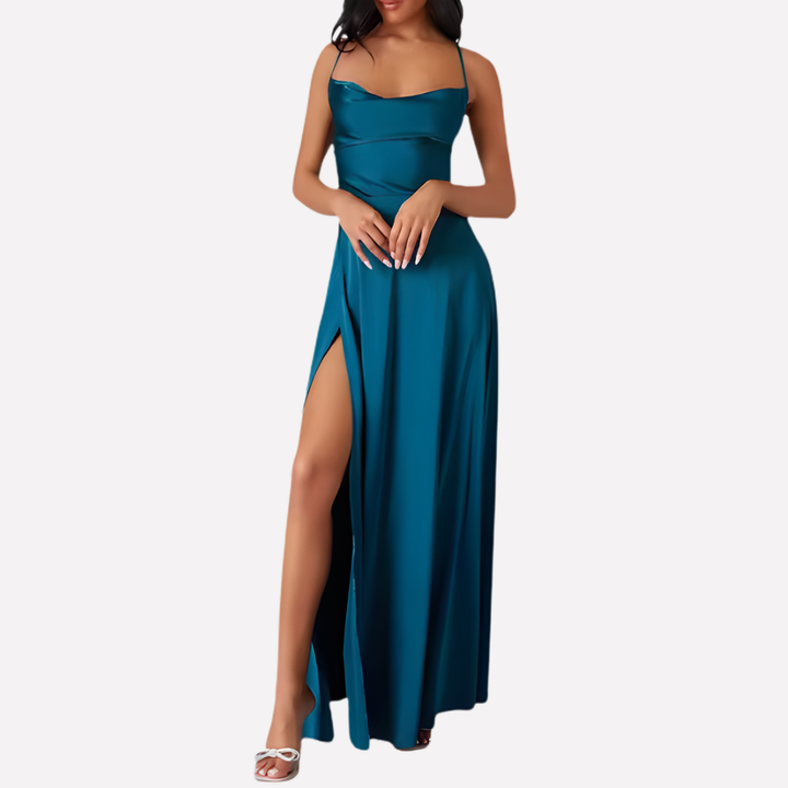 Abito da donna con scollo all'americana