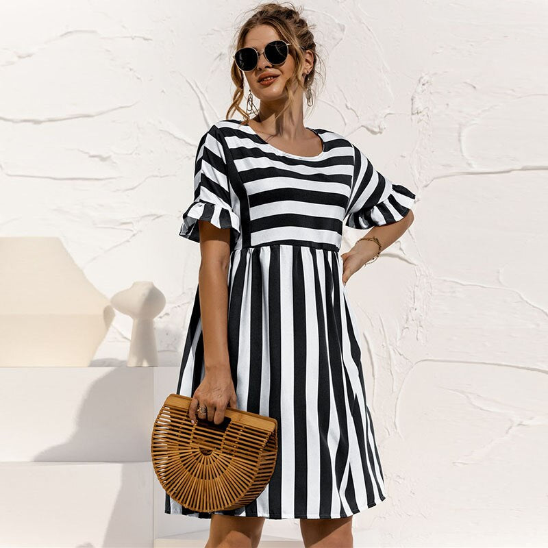 Elegant Maxi Dress with Long Sleeves