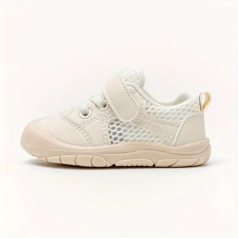 Scarpe da ginnastica per bambini a piedi nudi