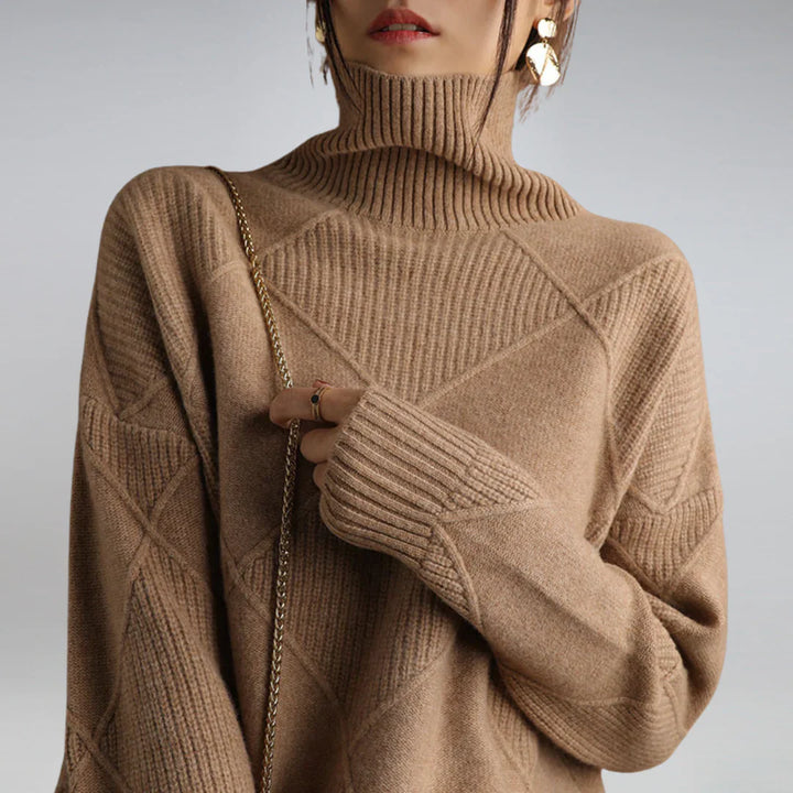 Maglione dolcevita da donna: maglia morbida al tatto con fascino classico