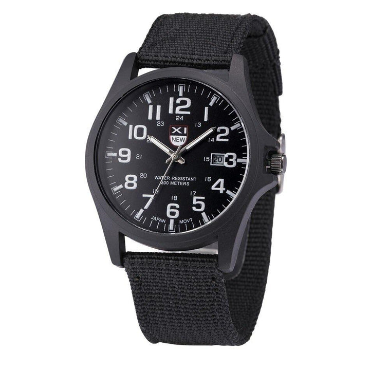 Reloj robusto de estilo militar