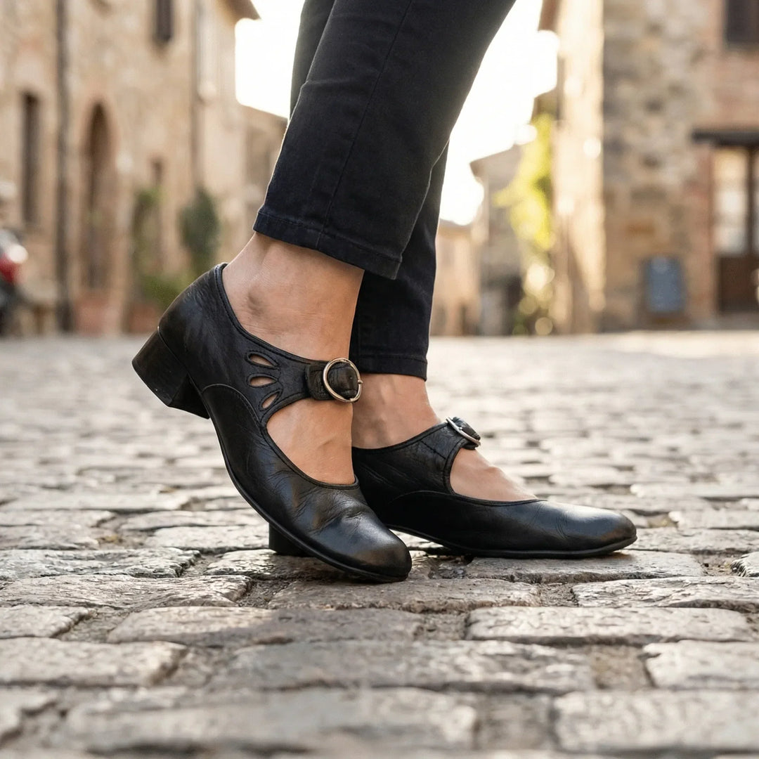 Buckova - Scarpa da donna con tacco basso e cinturino con fibbia