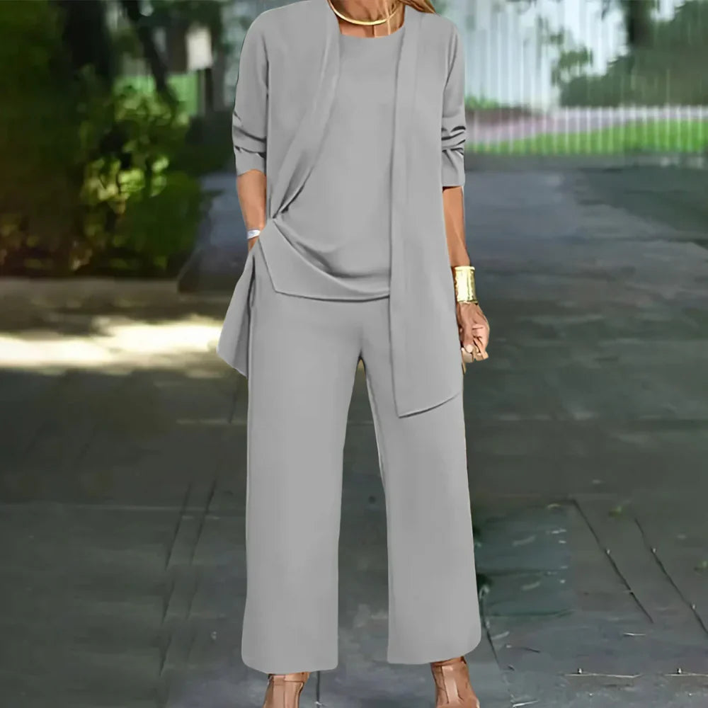 Elegant three-piece suit for women