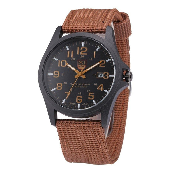 Reloj robusto de estilo militar