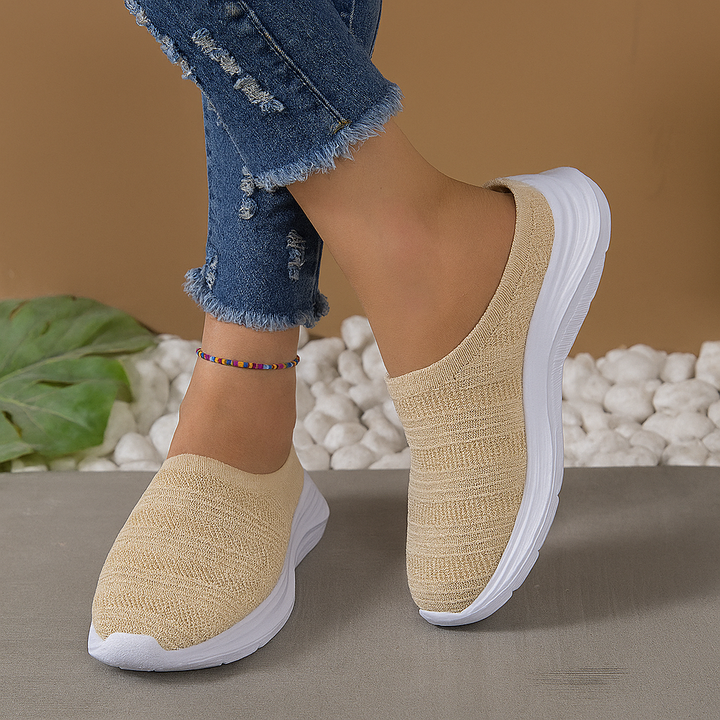 Orthopedic summer footwear for everyday use