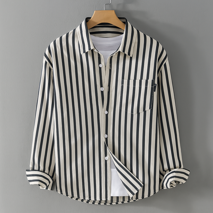 Casual long-sleeved style with chest pocket