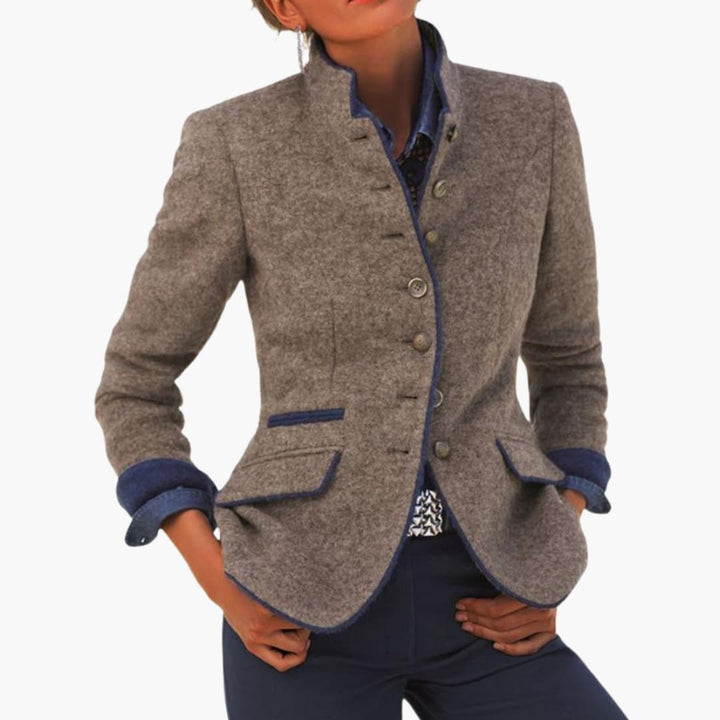 Blazer da donna con colletto a revers – Stile con bottoni frontali