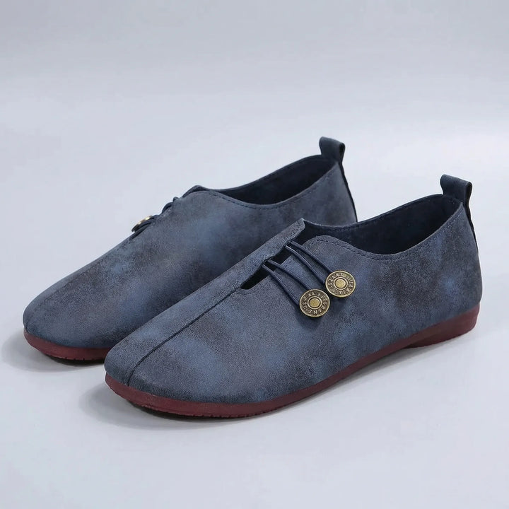 Mocassino piatto con punta arrotondata, modello slip-on