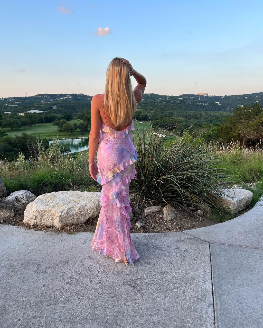 Long dress with ruffles for women