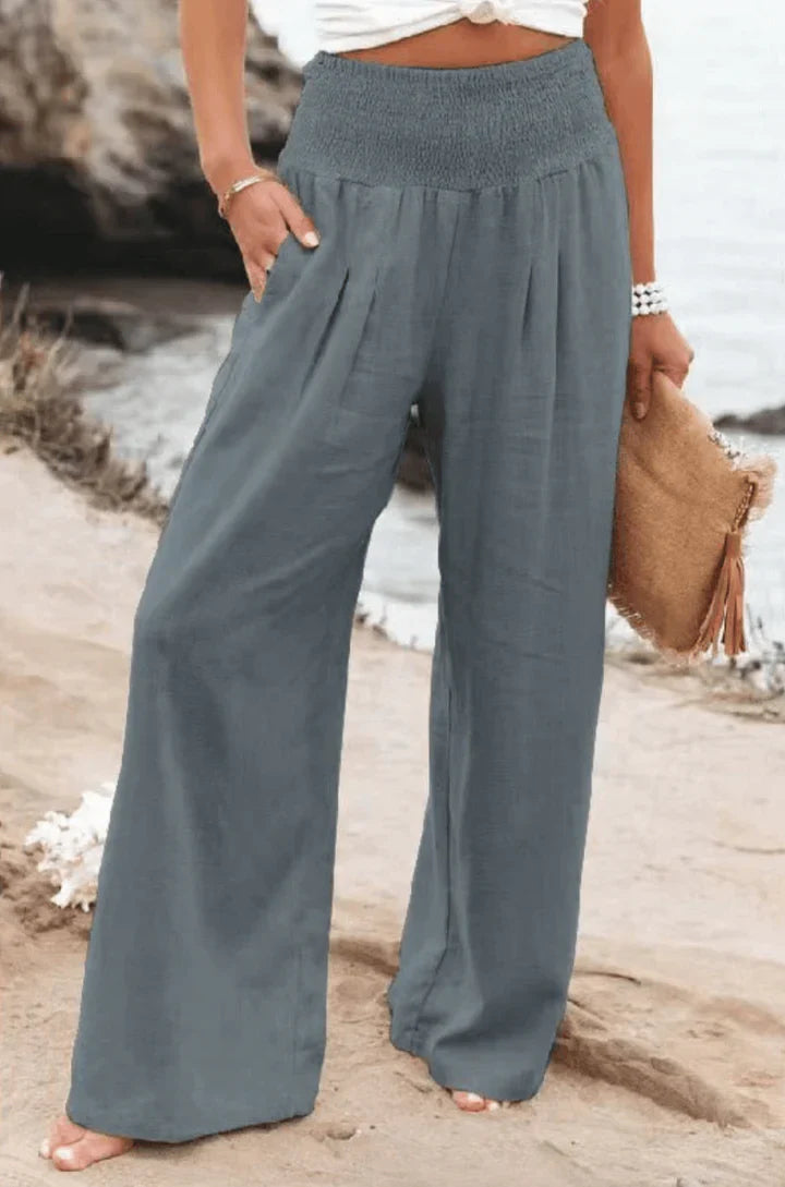 Elegant and stretchy wide-leg trousers for women