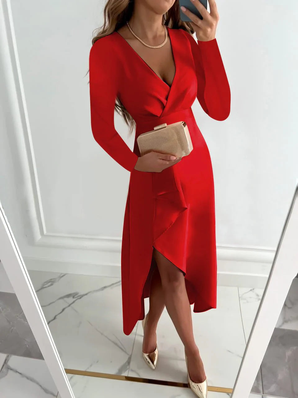 Elegant dress for woman