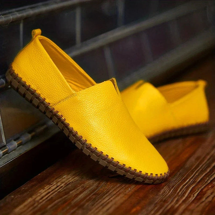 Eleganti mocassini in vera pelle opaca slip-on