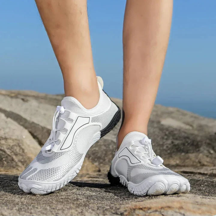 Breathable water shoes