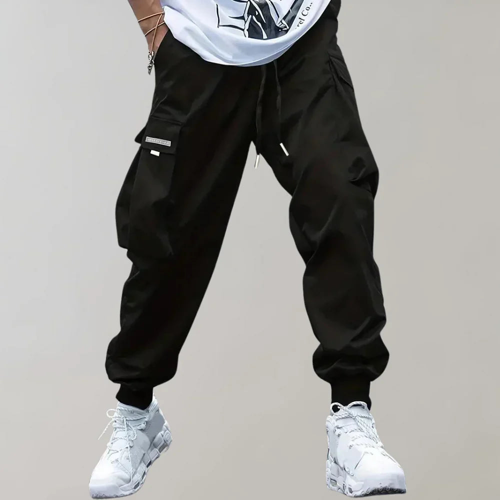 Stylish Cargo Pants for Men with a Comfortable Fit and Functional Design