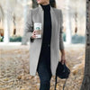 Cappotto invernale da donna con collo alto