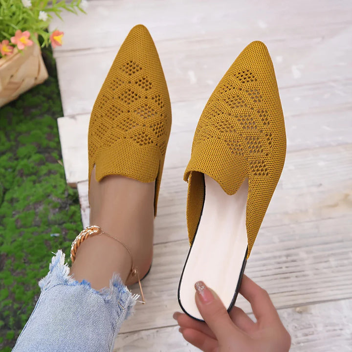 Flat knitted slip-on shoes for women