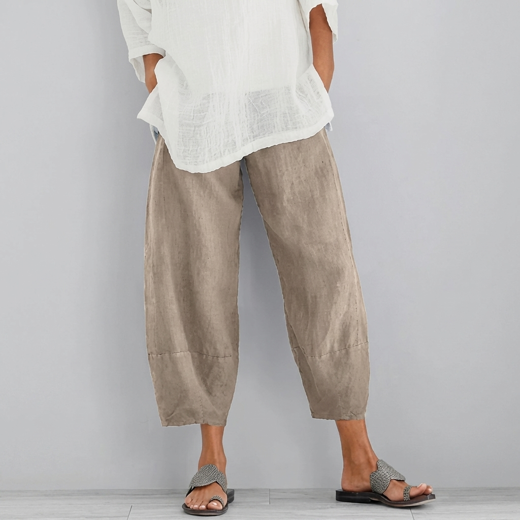 Eleganti pantaloni in raso a gamba larga
