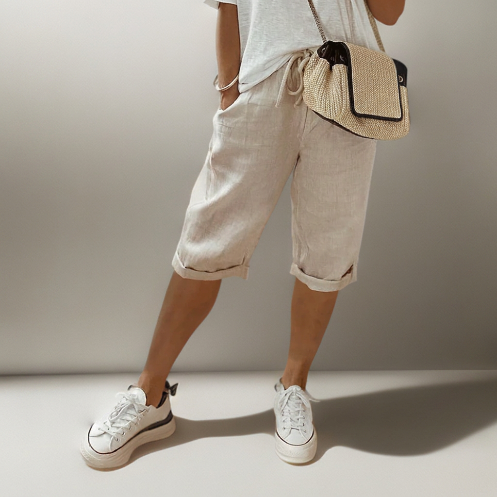Pantaloni corti liberi con cordino