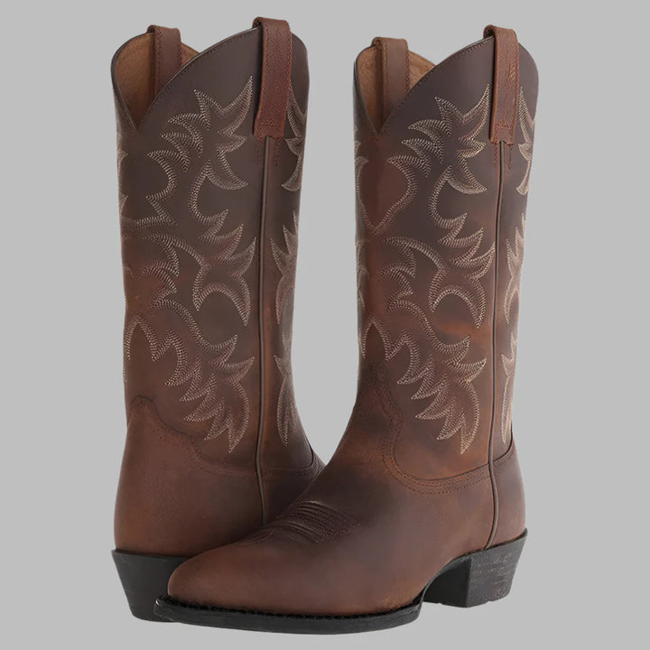 Fashionable cowboy boots for men