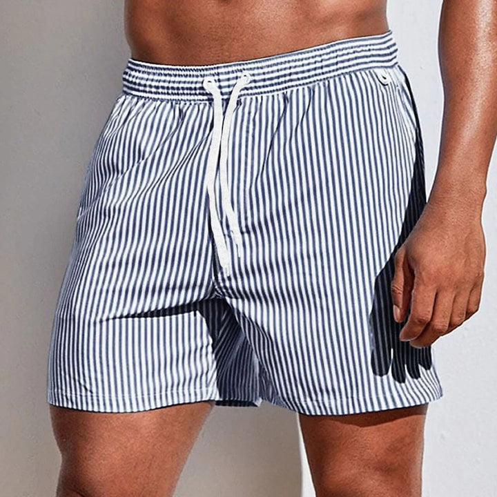 Fashionable men's shorts
