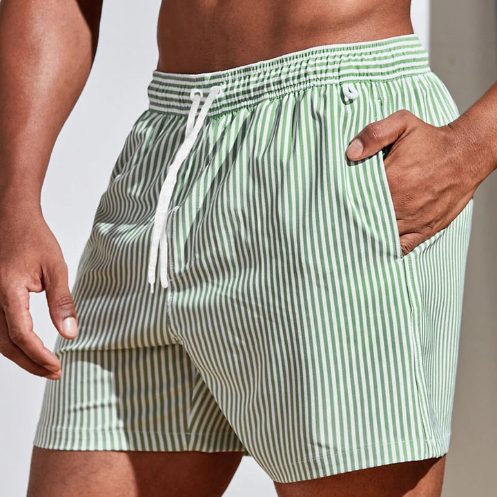 Fashionable men's shorts