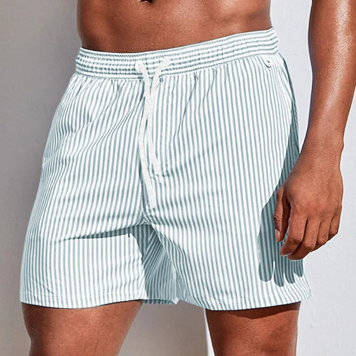 Fashionable men's shorts