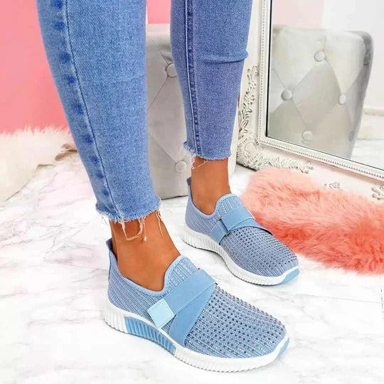 Ballerine eleganti da donna con cinturino a T