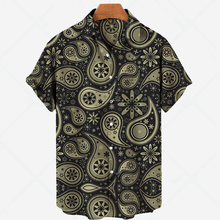 Camicia casual a maniche corte con stampa: uno stile disinvolto per ogni occasione